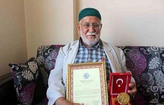 Evini Mehmetçik Vakfı’na bağışladı