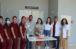 Evliliklerinin 1. yıl dönümünü nikahları kıyılan...