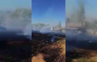 Fabrikada çıkan yangın araziye sıçradı