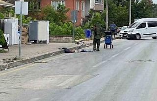 Fünye ile patlatılan şüpheli çantadan bakın...