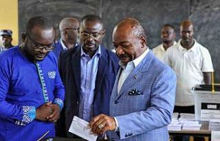 Gabon ordusu: “Yönetime el koyduk”