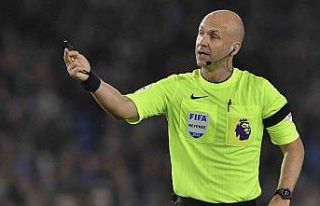 Galatasaray-Molde maçını İngiliz hakem Anthony...