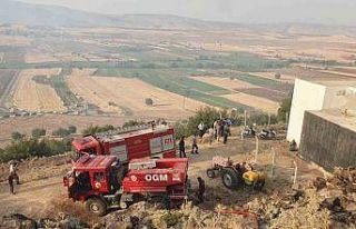 Gaziantep’te düşen yıldırım ormanlık alanı...