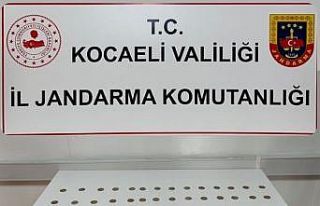 Gebze’de 56 adet sikke ele geçirildi