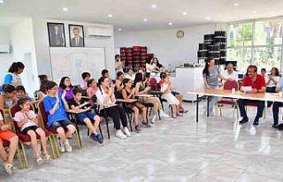 Geleceğin tiyatrocuları Çukurova’da yetişiyor