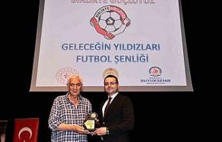 Geleceğin yıldızları madalyalarını aldı