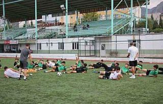 Genç horozlar lige iyi başlamak istiyor