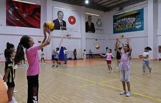 Gençler yaz tatilini Haliliye Belediyesiyle geçiriyor