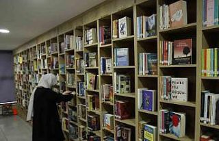 Gençlik merkezinden kitapseverleri sevindiren haber
