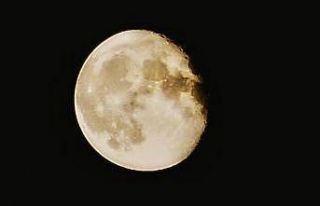 Gökyüzünde “Süper Ay” şöleni