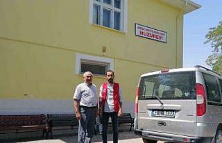 Gönüllü öğrencilerin yetiştirdiği sebze ve...