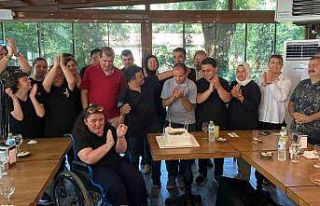 Görme engelli şarkıcı Bilal Göregen: “Engelli...