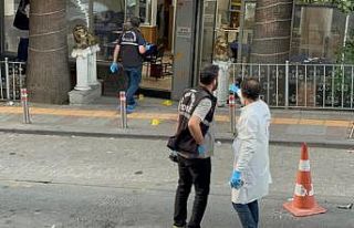 Güngören’de kahvehaneye silahlı saldırı: 2...