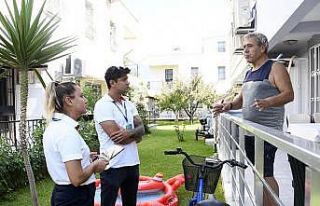 Güvercin Masa vatandaşları dinliyor