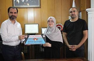 Hafızlık yarışması bölge birincisi Zeynep Arslanboğa’ya...