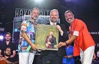 Hakan Altun ve Hüsnü Şenlendirici’den zafer konseri