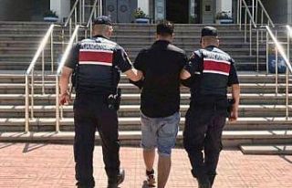 Hakkında 21 yıl hapis cezası bulunan şahıs yol...