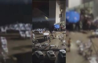 Halay sevdası yağmur dinlemedi: Masa ve sandalyelerle...