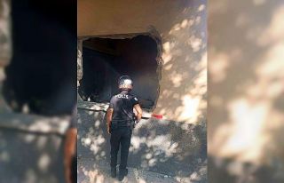 Hasarlı binaların çevresinde polis denetimi