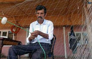 Hazırlıklarını tamamlayan balıkçılar yeni sezonda...