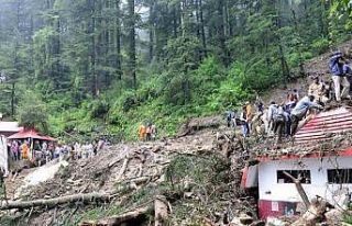 Hindistan’daki şiddetli yağışlarda can kaybı...