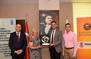 İhracat Akademisi 7. dönem sertifika töreni gerçekleştirildi