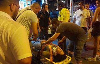 İki otomobil kafa kafaya çarpıştı: 11 yaralı