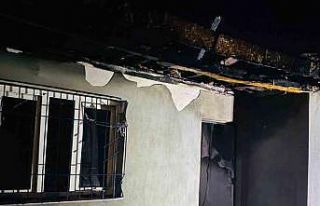 İncirliova’da müstakil ev küle döndü