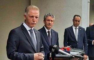 İstanbul Valisi Davut Gül’den riskli okul binalarının...