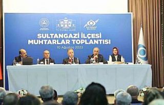 İstanbul Valisi Gül, Sultangazi’de muhtarlarla...