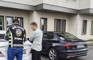 İstanbul’da emniyet şeridini işgal eden sürücüye...