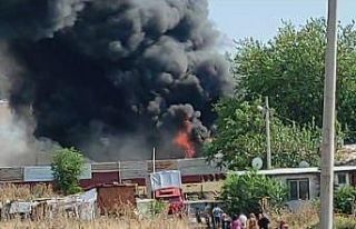 İzmir’de hurda deposunda korkutan yangın