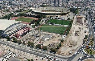 İzmir’in olimpik yüzme havuzu 2024’ün sonuna...