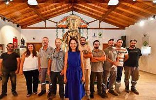 İzmir’in unutulmaz fili Pak Bahadır’ın iskeleti...