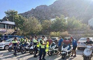 Jandarma hem eğitti, hem denetledi