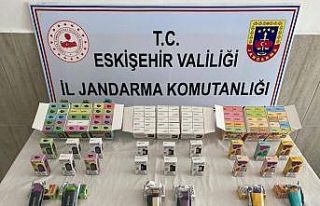 Kaçak elektronik sigara satışı yapmaya hazırlanan...