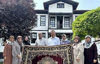 Kadın Kültür ve Sanat Merkezi’nde giden kursiyerler...