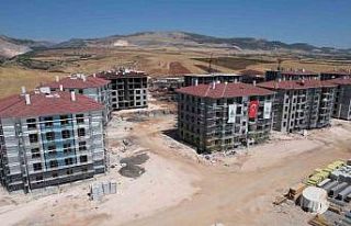 Kalıcı deprem konutları renkleniyor