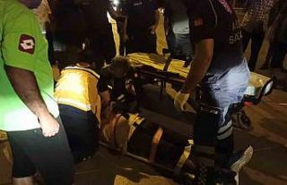 Kamyonetle çarpışan motosikletin sürücüsü yaralandı