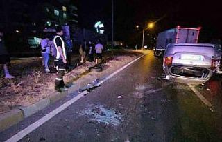 Kamyonun çarptığı otomobil ok gibi fırladı