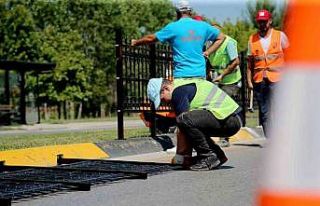 Karaman Yolu’nda yayaların hayatını plastik bariyer...