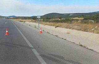 Karayolu yangın dolayısıyla geçici süreliğine...