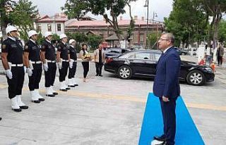 Kars Valisi Ziya Polat, görevine başladı