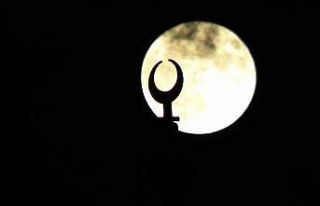 Kars’ta dolunay böyle görüntülendi