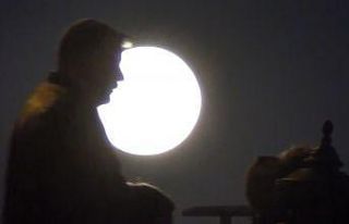 Kars’ta Mavi Dolunay mest etti