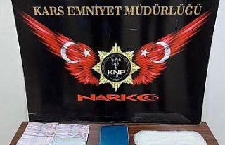 Kars’ta uyuşturucu tacirleri çökertildi
