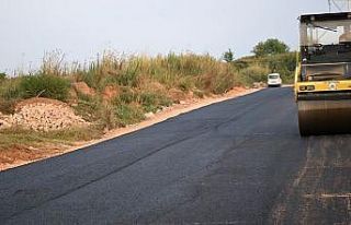 Kartepe’ye 270 ton asfalt serildi