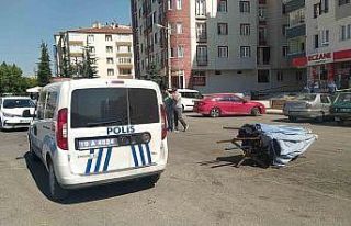 Kavgada pompalı tüfekle bacaklarından vuruldu