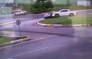 Kavşak sistemindeki göz göre göre gelen kaza kamerada