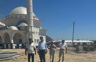 Kaymakam Topsakaloğlu cami inşaatında incelemelerde...